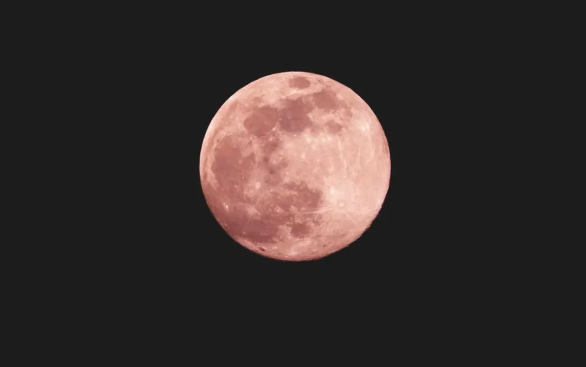 lua cor rosa, satélite natural, astro luminoso