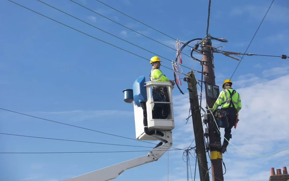 eletricidade, corrente elétrica, fornecimento de energia;