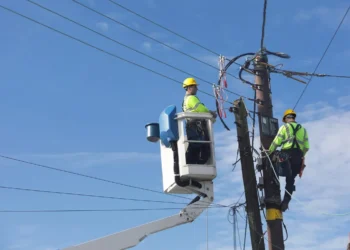 eletricidade, corrente elétrica, fornecimento de energia;